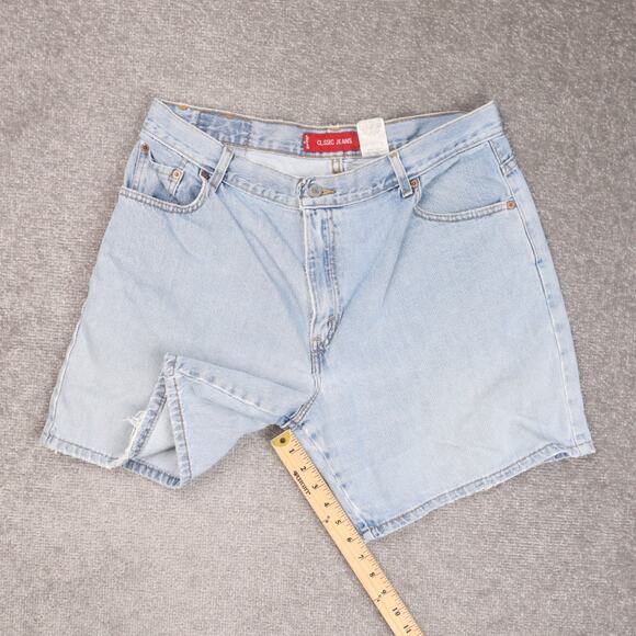 VTG Levis Classic Fit Size 16 Light Wash Denim Blue Jean Shorts - Picture 5 of 13
